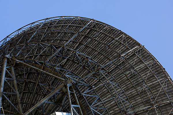 포토 JPG 해외이미지 접시 과학 통신 하늘 안테나 사람없음 우주 디지털 망원경 장비 인공위성 정보 네트워크 배열 무선전화기 수화기 라디오 신호 방송 전염 전망대 천문학 레이더 옛날 해외202004 해외포토 식기 교육 전자제품 질병 전화기 감염 파일형식 이미지허브