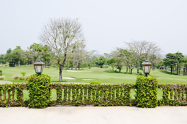 포토 JPG 해외이미지 건축양식 사람없음 야외 건물 여행객 마을 정원 궁전 시골집 아치 땅바닥 철책 해외202004 해외포토 건축물 건축 고건축 바닥 주택 사람 파일형식 이미지허브