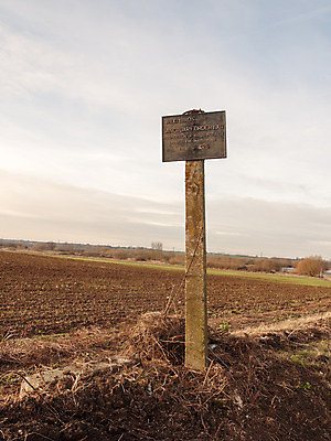 포토 JPG 해외이미지 동물 구름 접시 계절 야생동물 선 여행 백그라운드 컨셉 밭 농업 자연 하늘 경고 안전 풍경 사람없음 야외 목재 옆모습 초록색 여름 파란색 울타리 농장 수확 시골 행운 철 심볼 오브젝트 사인 만족 일반 내추럴 고립 구식 옛날 특별함 레터링 해외202004 해외포토 자연요소 나무 식기 감정 산업 뷰포인트 컬러 재료 담장 생태계 파일형식 이미지허브