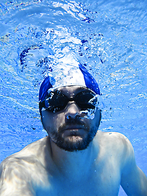 포토 JPG 해외이미지 물결 스포츠 파도 바다 백그라운드 패턴 자연 벽지 호텔 표면 추상 휴가 한명 물 파란색 빛 햇빛 반사 수중 수영 스파 침묵 젖음 신선 뜨거움 투명 액체 떨어짐 시원함 다이빙 질감 깊이 터키석 해외202004 해외포토 자연요소 1 컬러 컨셉 무늬 숙소 사람 태양 소리 수상스포츠 보석 생태계 수중스포츠 파일형식 이미지허브