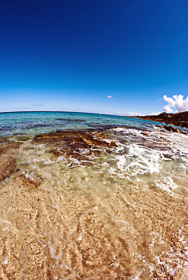 포토 JPG 해외이미지 모래 스포츠 바다 섬 여행 요트 자연 벽지 하늘 지붕 바람 휴가 휴식 항해 풍경 사람없음 초록색 물 여름 파란색 태양 마을 맑음 프랑스 바위 도시 만 뜨거움 투명 보트 크루즈 지중해 언덕 다이빙 남쪽 코르시카 해외202004 해외포토 자연요소 계절 유럽 컬러 컨셉 배_교통 날씨 수영 돌_바위 방향 생태계 수중스포츠 파일형식 이미지허브