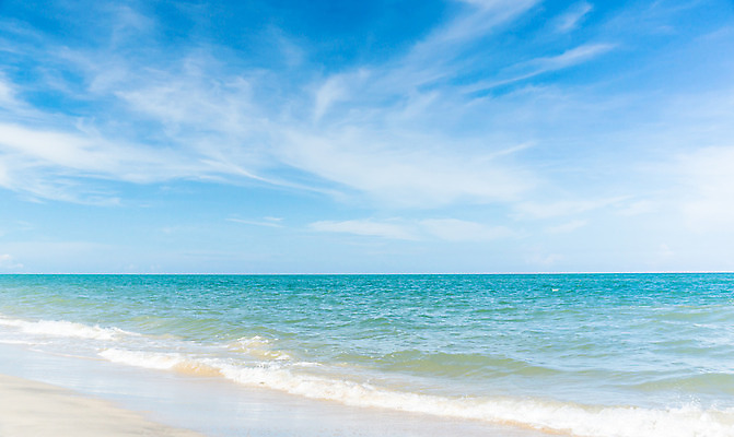 포토 JPG 해외이미지 구름 계절 행복 모래 파도 바다 여행 자연 하늘 날씨 휴가 휴식 풍경 해변 사람없음 물 여름 여행객 평화 침묵 거품 흐름 스카이라인 해외202004 해외포토 자연요소 감정 컨셉 사람 소리 생태계 파일형식 이미지허브