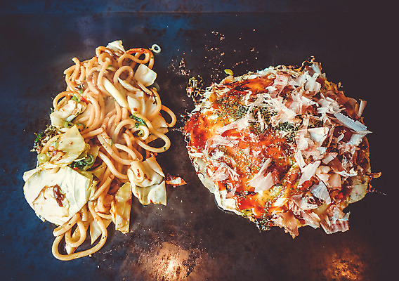 포토 JPG 해외이미지 전통 접시 음식 백그라운드 채소 치즈 돼지고기 요리 사람없음 일본 식사 저녁식사 뜨거움 맛 그릴 굽기 매움 양배추 지역 마요네즈 팬케이크 점심식사 해외202004 해외포토 식기 아시아 컨셉 주방용품 유제품 육류 케이크 소스_음식 구이 파일형식 이미지허브