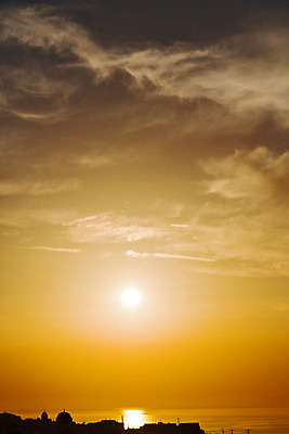 포토 JPG 해외이미지 구름 파도 바다 섬 여행 백그라운드 패턴 오렌지 자연 벽지 하늘 추상 휴가 풍경 사람없음 빨간색 물 여름 빛 햇빛 태양 반사 노란색 평화 검은색 고요 일몰 흰색 뜨거움 황금 저녁 지중해 그리스 언덕 그림 엽서 그리스인 수평선 해외202004 해외포토 자연요소 서양인 계절 유럽 컬러 컨셉 무늬 과일 노을 야간 편지 생태계 파일형식 이미지허브