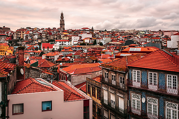 포토 JPG 해외이미지 라이프스타일 유럽 여행 건축양식 지붕 휴가 풍경 사람없음 교회 일몰 포르투갈 엽서 종탑 해외202004 해외포토 건축 나라 종교건축 건물 생활 노을 탑 편지 파일형식 이미지허브