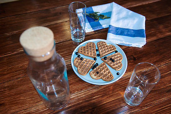 포토 JPG 해외이미지 안경 음료 음식 백그라운드 2 유리 발렌타인데이 사람없음 목재 수건 수확 흰색 아침식사 준비 해외202004 해외포토 나무 잡화 컬러 농업 재료 데이이벤트 재질 위생용품 식사 파일형식 이미지허브