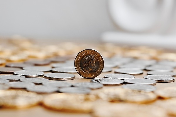 포토 JPG 해외이미지 돈 비즈니스 잉글랜드 사람없음 금융 동전 황금 은색 무역 파운드 가치 해외202004 해외포토 산업 컬러 영국 경제 재산 파일형식 이미지허브