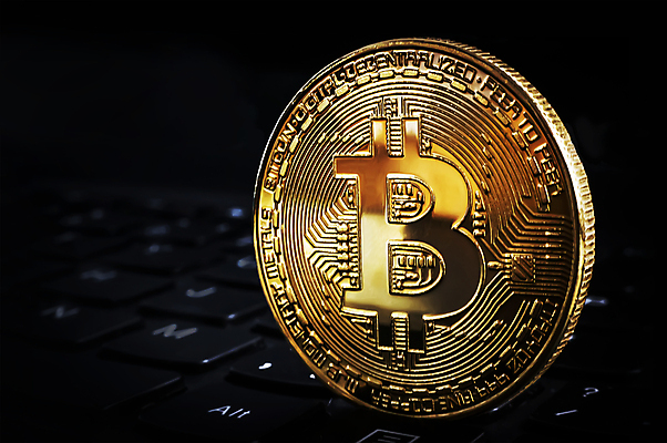 포토 JPG 해외이미지 컨셉 돈 인터넷 비즈니스 사람없음 금융 경제 컴퓨터 글로벌 달러 금속 디지털 동전 키보드 네트워크 시장 황금 암호 구매 강의 발굴 사이버 심볼 사인 투자 상업 전자 토막 전자상거래 가상 가상화폐 해외202004 해외포토 재질 전자제품 쇼핑 재산 파일형식 이미지허브