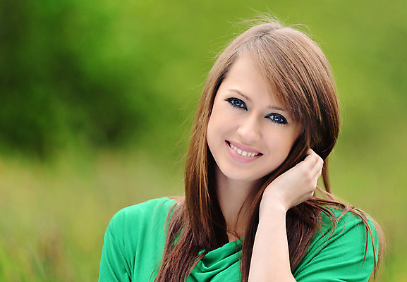 포토 JPG 해외이미지 백인 라이프스타일 헤어스타일 응시 계절 공원 행복 얼굴 포즈 백그라운드 셔츠 밭 아침 갈색머리 한명 야외 초록색 컬러풀 갈색 머리카락 유행 봄 화장품 신선 치아 소프트포커스 숲 입술 보케 스타일 해외202004 해외포토 주간 서양인 1 시선 공공시설 감정 컬러 상의 농업 촬영기법 사람 생활 신체부위 뷰티 머리 소화기관 파일형식 이미지허브