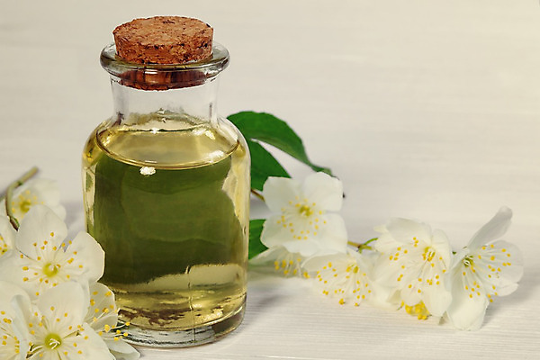 포토 JPG 해외이미지 식물 라이프스타일 꽃잎 꽃 신체 오렌지 자연 유리 탁자 휴식 건강 사람없음 목재 초록색 약 스파 화장품 벚꽃 흰색 신선 마사지 고급 허브 향수 유기농 향기 아로마 향 아로마테라피 테라피 내추럴 거짓 돌봄 에센스 해외202004 해외포토 나무 웰빙 컬러 가구 컨셉 과일 재료 의학 모션 재질 생활 뷰티 생태계 냄새 파일형식 이미지허브