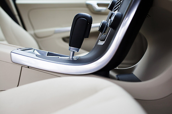 포토 JPG 해외이미지 디자인 스포츠 여행 이동 컨셉 비즈니스 교통시설 자동차 유리 새로움 실내 스웨덴 안전 사람없음 내부 빛 컬러풀 달리기 금속 검은색 운전 바퀴 운전사 고급 역 가죽 심볼 속도 기어 보험 계기판 리무진 속도계 자동 제어 안락 해외202004 해외포토 직업 육상교통 컬러 교통 모션 재질 북유럽 시설 파일형식 이미지허브