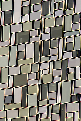 포토 JPG 해외이미지 패턴 건축양식 창문 유리 프레임 사람없음 건물 고층빌딩 퍼즐 해외202004 해외포토 건축물 건축 무늬 재질 빌딩 파일형식 이미지허브