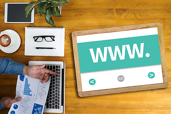 포토 JPG 해외이미지 디자인 안경 커피 컨셉 인터넷 비즈니스 탁자 설계 문구용품 아이디어 창조 사람없음 목재 컴퓨터 세계 사무실 연필 쪽지 웹 도구 업무 비즈니스맨 계획 디자이너 종업원 분석 멀티미디어 인터넷주소 반응 지원 프로그래머 프로그래밍 해외202004 해외포토 나무 직업 잡화 남자 음료 가구 재료 학용품 전자제품 필기구 작업 직장인 오브젝트 개발 파일형식 이미지허브