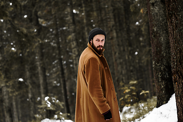 포토 JPG 해외이미지 나무 라이프스타일 장갑 백그라운드 겨울 자연 수염 스웨덴 노르웨이 한명 성인 갈색 검은색 추위 코트 닫기 숲 스웨터 콧수염 북쪽 심각 생존 해외202004 해외포토 식물 1 잡화 계절 유럽 컬러 컨셉 상의 모션 북유럽 사람 생활 외투 방향 생태계 파일형식 이미지허브