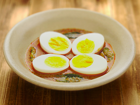 포토 JPG 해외이미지 요리 동양인 사람없음 가로 계란 뜨거움 사발 인도인 매움 카레 삶기 해외202004 해외포토 외국인 음식 인종 알 사기그릇 맛 파일형식 이미지허브