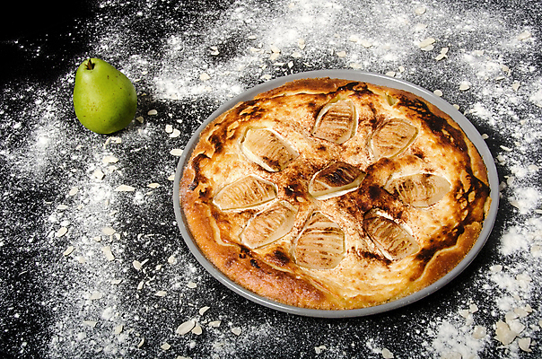 포토 JPG 해외이미지 접시 계절 리본 음식 조각 백그라운드 과일 휴가 디저트 요리 사람없음 가로 빛 갈색 노란색 케이크 금속 검은색 식사 가을 흰색 신선 황금 닫기 달콤 맛 설탕 굽기 먹기 유기농 밀가루 아몬드 레시피 버터 내추럴 시나몬 타르트 페스츄리 핸드메이드 캐러멜 해외202004 해외포토 식기 웰빙 빵 컬러 컨셉 모션 재질 견과류 가루 구이 파이_빵 파일형식 이미지허브