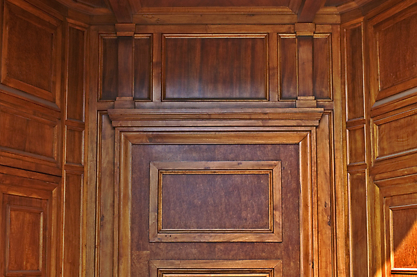 포토 JPG 해외이미지 유럽 건축양식 출입구 사람없음 목재 장식 교회 문 질감 옛날 해외202004 해외포토 나무 건축 나라 재료 종교건축 건물 파일형식 이미지허브