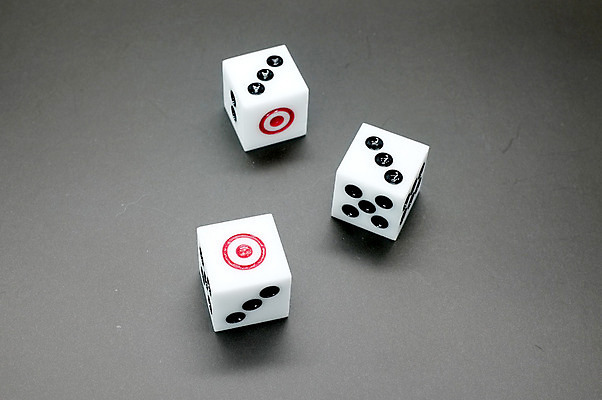 포토 JPG 해외이미지 모양 놀이 왕관 새우 어류 사람없음 빨간색 초록색 파란색 장난감 숫자 검은색 치킨 게 게임 우승 점 행운 호랑이 던지기 재산 도박 위험 플라스틱 수집 심볼 큐브 카지노 주사위 클럽 기회 박 포커 룰렛 흙더미 게이머 라스베가스 분실 승자 암탉 적자 해외202004 해외포토 문자 컬러 컨셉 포유류 모션 재질 갑각류 금융 수중동물 흙 닭 최고 트럼프 암컷 닭고기요리 파일형식 더미 이미지허브