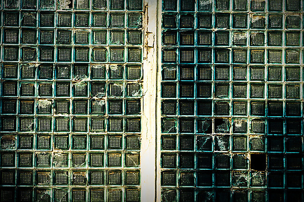 포토 JPG 해외이미지 전통 디자인 외관 유럽 벽 백그라운드 패턴 건축양식 창문 유리 날씨 벽돌 주택 프레임 사람없음 내부 건물 목재 장식 빨간색 초록색 빛 갈색 문 금속 수확 골동품 바위 흰색 시골 도시 역사 묘사 부식 질감 복고 내추럴 그런지 깨짐 옛날 해외202004 해외포토 나무 건축물 건축 나라 컬러 컨셉 무늬 농업 재료 재질 돌_바위 파일형식 이미지허브