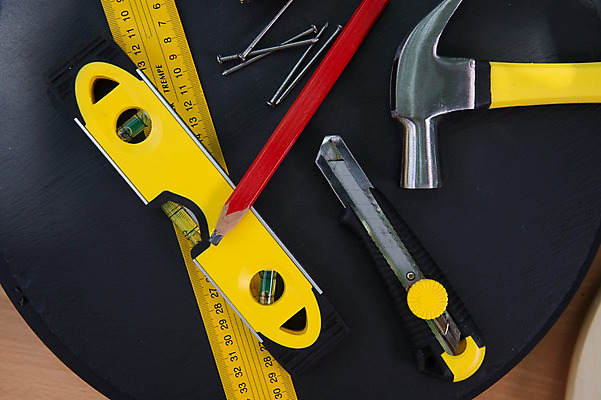 포토 JPG 해외이미지 가구 탁자 기술 줄자 취미 사람없음 목재 연필 레코드 정사각형 목공예 턴테이블 팁 해외202004 해외포토 도형 나무 생활용품 재료 학용품 자 필기구 음반 공예 파일형식 이미지허브