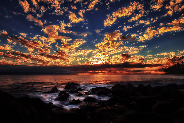 포토 JPG 해외이미지 구름 바다 여행 백그라운드 오렌지 자연 하늘 아침 날씨 풍경 해변 사람없음 야외 빨간색 물 여름 파란색 빛 컬러풀 햇빛 태양 반사 노란색 일출 미국 어둠 황혼 일몰 새벽 저녁 하와이 캘리포니아 장면 태평양 내추럴 수평선 해외202004 해외포토 주간 자연요소 계절 컬러 북아메리카 과일 노을 야간 생태계 파일형식 이미지허브