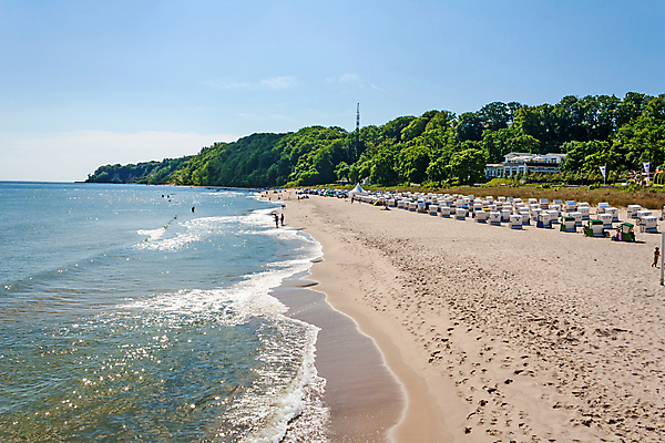 포토 JPG 해외이미지 나무 파도 하늘 사람없음 초록색 여름 파란색 숲 발트해 해외202004 해외포토 식물 계절 바다 컬러 북유럽 파일형식 이미지허브