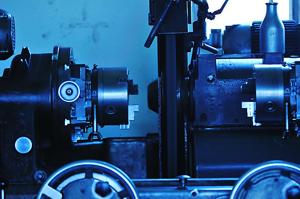 포토 JPG 해외이미지 산업 공장 실내 사람없음 파란색 기계 장비 해외202004 해외포토 컬러 공업 내부 파일형식 이미지허브