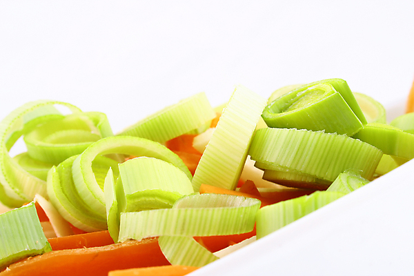 포토 JPG 해외이미지 접시 음식 다이어트 채소 오렌지 오이 건강 요리 사람없음 초록색 주방 정원 식사 저녁식사 당근 샐러드 흰색 신선 고명 닫기 자르기 먹기 준비 유기농 날것 슬라이스 후추 성분 내추럴 점심식사 섞기 영양분 채식주의자 개조 해외202004 해외포토 식기 웰빙 컬러 과일 모션 뿌리채소 향신료 채식 파일형식 이미지허브