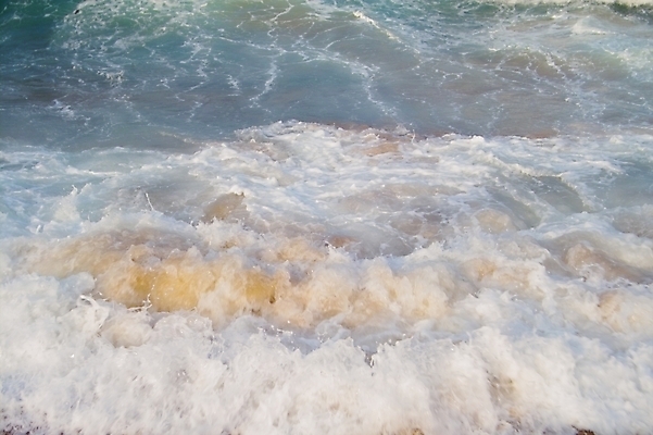 포토 JPG 주간 구름 파도 바다 백그라운드 겨울 자연 하늘 풍경 해변 사람없음 야외 동해 정동진 국내포토 자연요소 계절 한국 생태계 강릉 파일형식