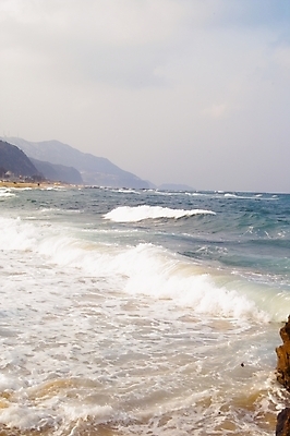 포토 JPG 주간 구름 파도 바다 백그라운드 겨울 자연 하늘 풍경 해변 사람없음 야외 동해 정동진 국내포토 자연요소 계절 한국 생태계 강릉 파일형식