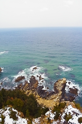 포토 JPG 주간 구름 사계절 계절 파도 바다 섬 백그라운드 겨울 자연 하늘 풍경 사람없음 야외 하이앵글 절벽 동해 정동진 국내포토 자연요소 뷰포인트 한국 생태계 강릉 파일형식