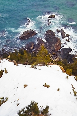 포토 JPG 주간 구름 사계절 계절 파도 바다 섬 백그라운드 겨울 자연 하늘 풍경 사람없음 야외 하이앵글 절벽 동해 정동진 국내포토 자연요소 뷰포인트 한국 생태계 강릉 파일형식