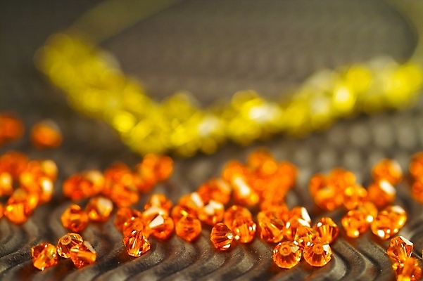 포토 JPG 옷 백그라운드 목걸이 장신구 미술 사람없음 장식 크리스탈 비즈 비즈공예 국내포토 문화예술 광석 공예 파일형식