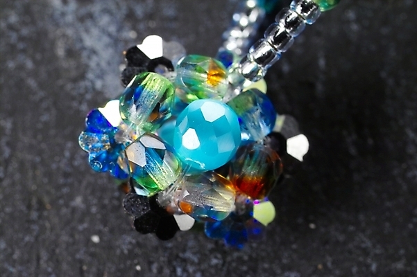 포토 JPG 옷 백그라운드 목걸이 장신구 미술 사람없음 장식 비즈 비즈공예 국내포토 문화예술 공예 파일형식