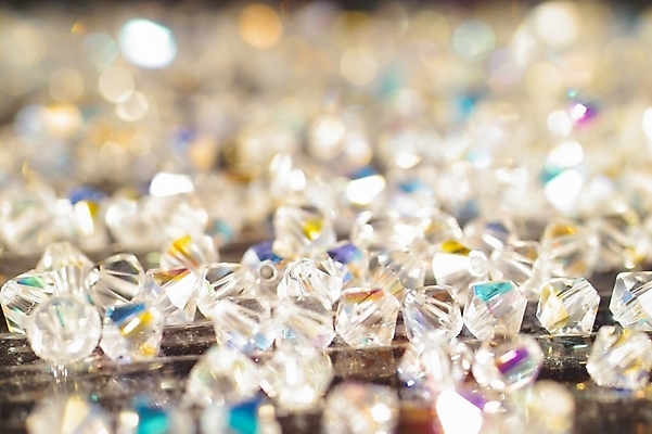 포토 JPG 옷 백그라운드 장신구 미술 사람없음 장식 크리스탈 비즈 비즈공예 국내포토 문화예술 광석 공예 파일형식