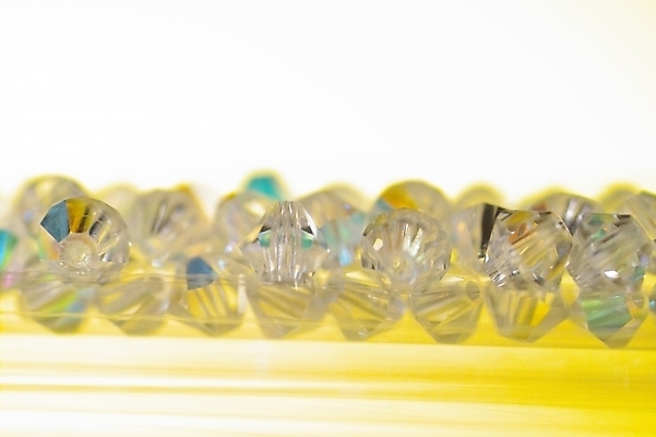 포토 JPG 옷 백그라운드 장신구 미술 사람없음 장식 크리스탈 비즈 비즈공예 국내포토 문화예술 광석 공예 파일형식