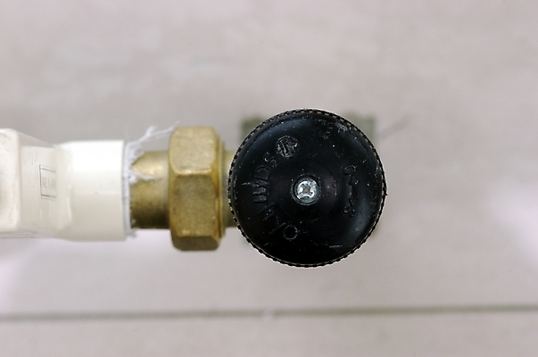 포토 JPG 근접촬영 사람없음 한개 도구 공구 안전장비 오브젝트 밸브 국내포토 1 뷰포인트 안전 장비 파일형식