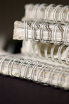 포토 JPG 스튜디오촬영 문구용품 실내 근접촬영 사람없음 사무용품 공책 용수철 오브젝트 스프링노트 스프링철 일부 국내포토 뷰포인트 내부 파일형식