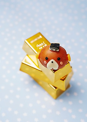 포토 JPG 스튜디오촬영 모양 음식 컨셉 식재료 재료 사람없음 아웃포커스 장식 쌓기 귀여움 소시지 황금 햄 금괴 국내포토 모션 촬영기법 실내 육류 가공식품 파일형식