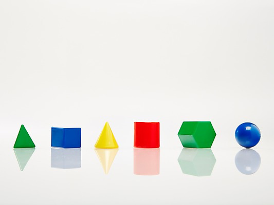 포토 JPG 스튜디오촬영 모양 도형 어린이교육 교육 컬러 놀이 실내 사람없음 컬러풀 장난감 놀이용품 사각형 블록 삼각형 오브젝트 교구 육각형 원뿔 원통 국내포토 내부 파일형식