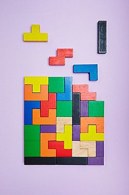 포토 JPG 스튜디오촬영 모양 도형 어린이교육 교육 컬러 놀이 실내 사람없음 컬러풀 장난감 놀이용품 블록 오브젝트 교구 테트리스 국내포토 내부 게임 파일형식