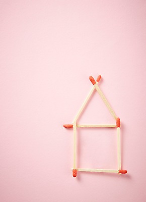 포토 JPG 스튜디오촬영 모양 도형 어린이교육 교육 놀이 부동산 실내 사람없음 장난감 놀이용품 미니어처 성냥 오브젝트 교구 집모양 국내포토 내부 모형 재산 파일형식