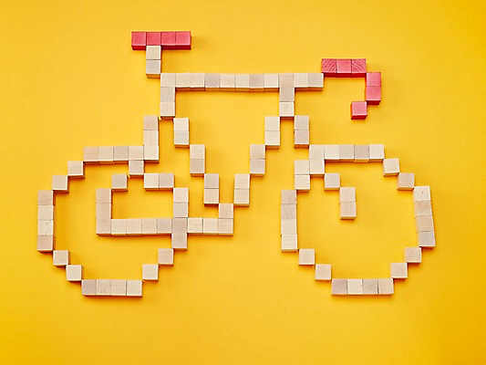 포토 JPG 스튜디오촬영 모양 어린이교육 교육 교통수단 놀이 실내 사람없음 장난감 놀이용품 자전거 블록 오브젝트 교구 나무블록 국내포토 교통 내부 목재 바이크 파일형식