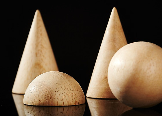 포토 JPG 스튜디오촬영 모양 도형 어린이교육 교육 놀이 실내 사람없음 아웃포커스 장난감 놀이용품 블록 오브젝트 교구 원뿔 나무블록 국내포토 촬영기법 내부 목재 파일형식