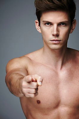 포토 JPG 스튜디오촬영 서양인 외국인 해외기획촬영 2012년태국 남자 포즈 모션 회색배경 근육 상의탈의 실내 한명 사람 손짓 상반신 20대 성인 앞모습 아웃포커스 섹시 가리킴 청년만 청년남자만 청년남자한명만 성인남자한명만 국내포토 1 뷰포인트 백그라운드 컨셉 탈의 촬영기법 인종 청년 내부 회색 남자만 남자한명만 성인남자만 성인만 파일형식