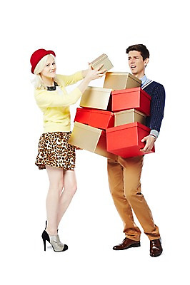 포토 JPG 스튜디오촬영 전신 서양인 외국인 백인 해외기획촬영 모자 커플 2012년태국 여자 패션 남자 커플라이프 실내 선물 서기 웃음 들기 누끼 사람 이벤트 20대 성인 두명 캐주얼 선물상자 쇼핑 상자 무거움 청년만 성인만 국내포토 라이프스타일 잡화 옷 관계 모션 표정 인종 청년 내부 무게 파일형식