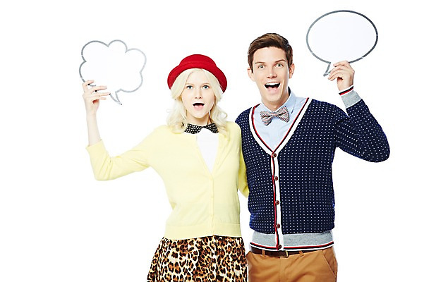 포토 JPG 스튜디오촬영 서양인 외국인 백인 해외기획촬영 모자 커플 2012년태국 여자 패션 남자 커플라이프 말풍선 모션 실내 웃음 들기 누끼 사람 상반신 20대 성인 두명 앞모습 캐주얼 페이퍼플레이 청년만 성인만 국내포토 라이프스타일 잡화 옷 뷰포인트 관계 표정 인종 청년 내부 파일형식