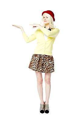 포토 JPG 스튜디오촬영 전신 서양인 외국인 해외기획촬영 모자 2012년태국 여자 포즈 모션 안내 실내 한명 서기 누끼 사람 손짓 20대 성인 앞모습 캐주얼 가리킴 청년만 청년여자만 청년여자한명만 성인여자한명만 국내포토 1 잡화 옷 뷰포인트 인종 청년 내부 여자만 여자한명만 성인여자만 성인만 파일형식