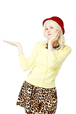 포토 JPG 스튜디오촬영 서양인 외국인 해외기획촬영 모자 2012년태국 여자 포즈 모션 안내 실내 한명 서기 누끼 사람 손짓 상반신 20대 성인 앞모습 캐주얼 청년만 청년여자만 청년여자한명만 성인여자한명만 국내포토 1 잡화 옷 뷰포인트 인종 청년 내부 여자만 여자한명만 성인여자만 성인만 파일형식