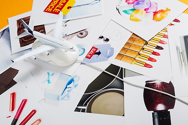 포토 JPG 스튜디오촬영 옷 종이 백그라운드 컨셉 가방 비즈니스 비행기 실내 선물 사람없음 금융 경제 선글라스 장난감 세일 화장품 립스틱 마우스 잡지 스마트 오브젝트 무역 매니큐어 수입 국내포토 잡화 산업 안경 항공교통 대중교통 내부 간행물 뷰티 컴퓨터용품 파일형식